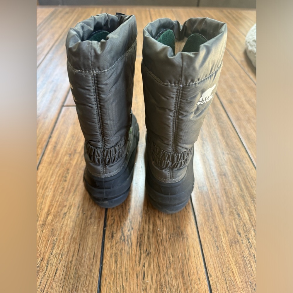 Sorel kids insulated Boots - Picture 3 of 4